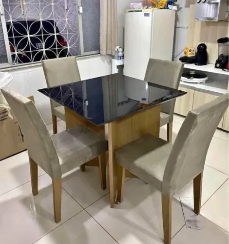 mesa de 4 lugares