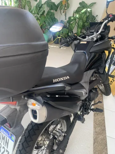 Moto XRE 190 pneus novos pouco uso 