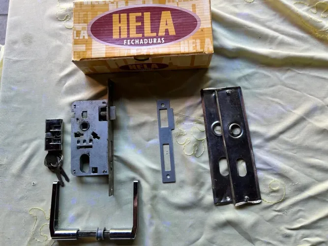 Fechadura Hela Completa - Casa Inteligente