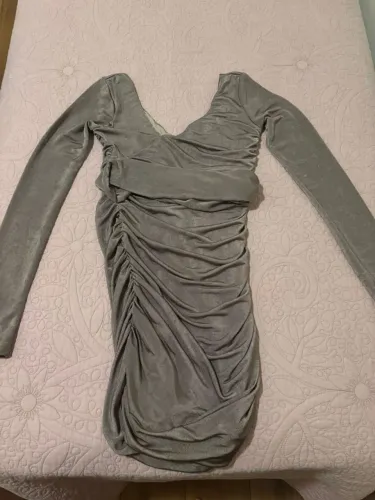 Vestido de festa com manga 