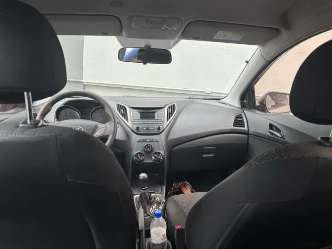 Hyundai HB20 Unique 1.0 Flex 12V Mec. 2019