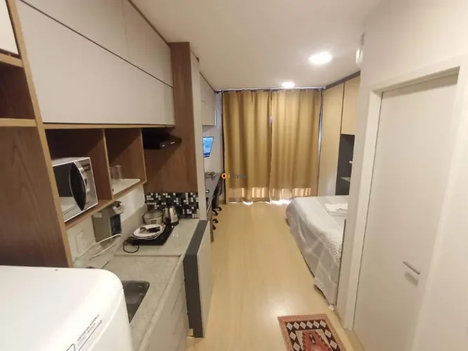 VENDE / ALUGA  STUDIO MOBILIADO NA FARIA LIMA