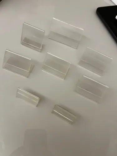 Display acrílico de diferentes tamanhos para Balcão Buffet com 46 peças transparente USADO