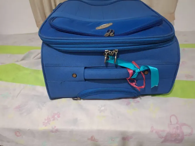 Bela mala de viagem.