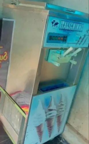 Máquina de sorvete Italianinha