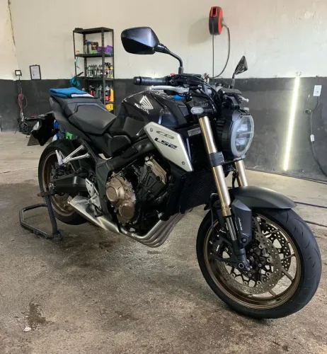 CB 650R CAFE RACER IMPECÁVEL 13MIL KM