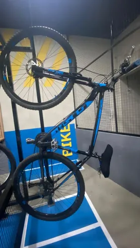 Bicicleta GTS Aro 29 - Preta e Azul 