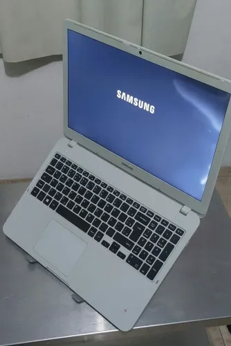 Notbook samsung, geração 7,  4g, hd 1T, tá lento, precisa atualizar 