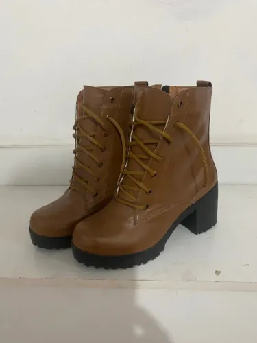 Bota nova n38