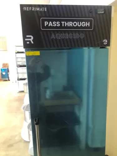 Pass Through Aquecido Refrigerador RefriMate