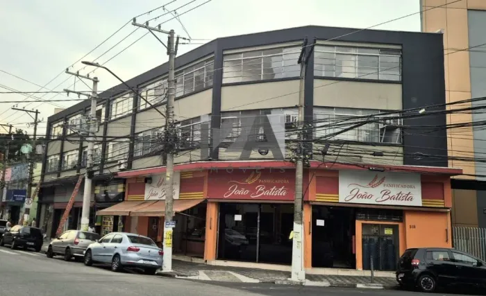 Salas comerciais no Centro de Osasco, com 3 banheiros, no Edificio Guaiuba, no 1º andar, s