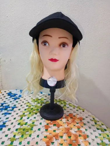 Peruca loira Boné 