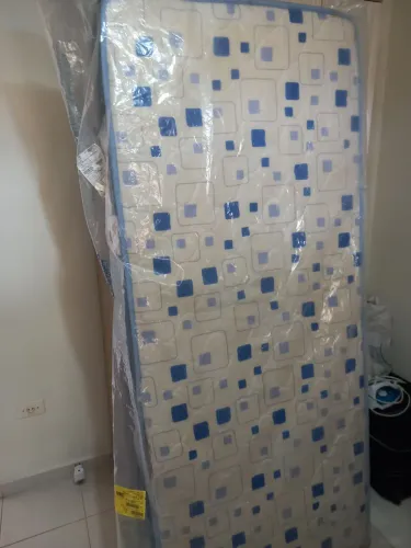 Colchão solteiro, 78cm largura mais 1 acolchoado