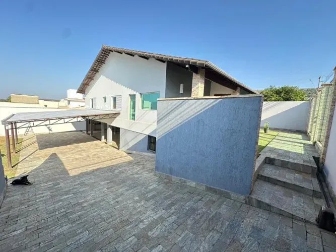 Vendo Casa com dois lotes no Jardim Arizona