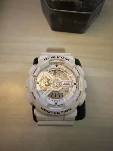 Relógio G-Shock GA-110MW-7ADR