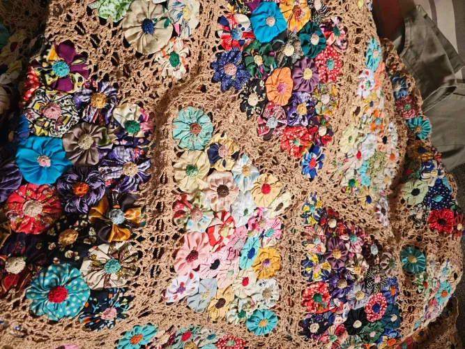 Colcha casal artesanal Floral em Crochê