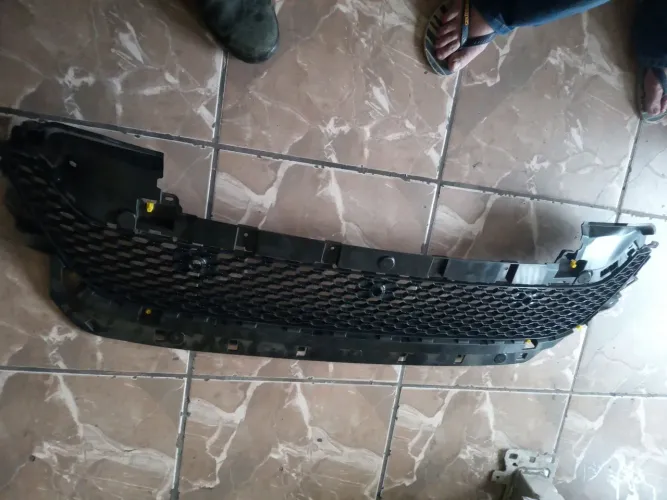 Grade Inferior Land Rover Evoque 2018 A 2024 (K8D2-17F791-EC)