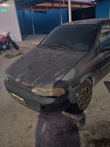 Palio,4 portas ano 2000 