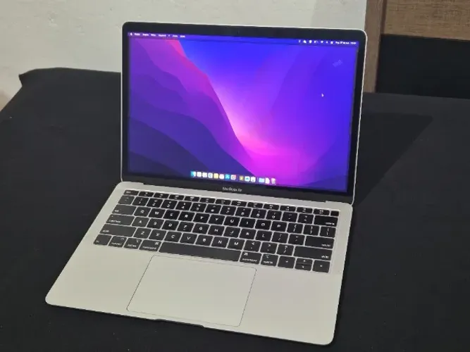 macbook air retina 2019
