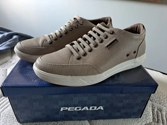 Tenis Pegada
