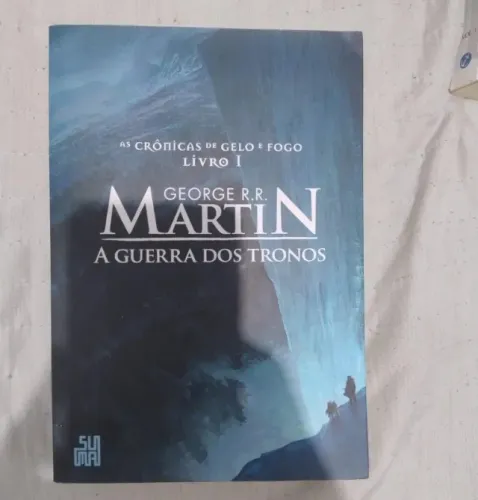 ? [BEST-SELLER] A Guerra dos Tronos (Livro 1) - George R.R. Martin - Ed. Suma