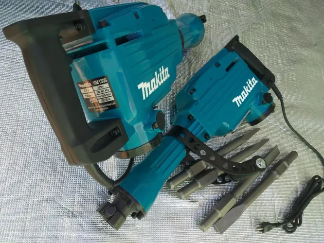 Martelete Demolição 15kg Produto Novo na Maleta com A Garantia HM1306