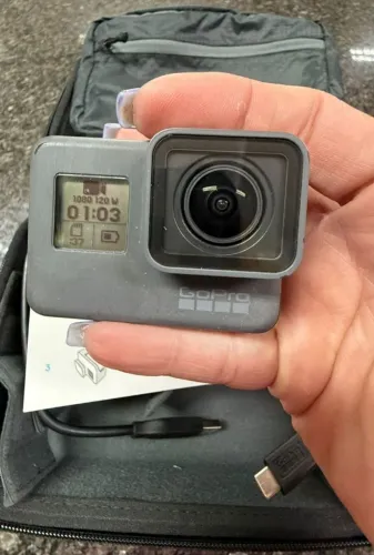 Go Pro Hero 6 Black com bastão extensor original