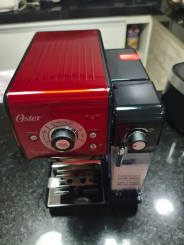 Cafeteira Oster PrimaLatte
