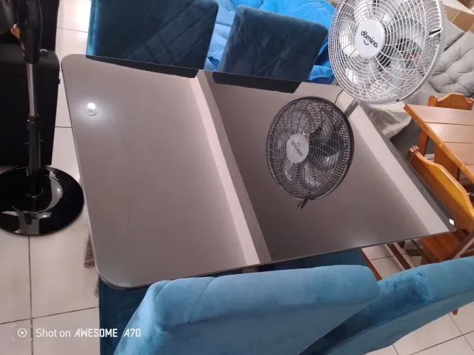 MESA EM TAMPO DE VIDRO PRETO + ENTREGA E MONTAGEM GRÁTIS 