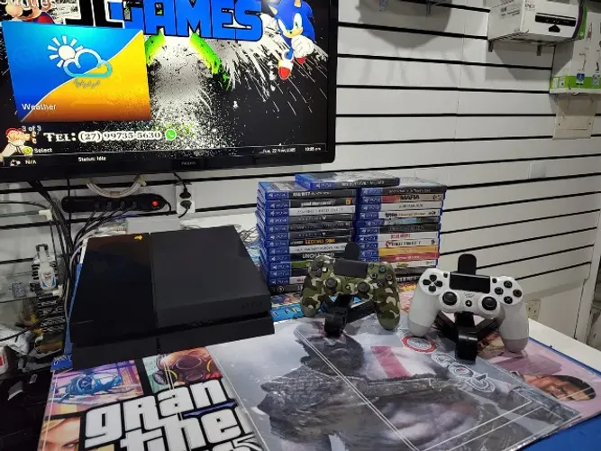   PS4 americano destravado /aceito troca por PS4 pro travado / com jogos incluso