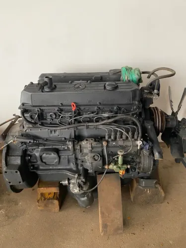 Motor caminhão Mercedes Benz OM366