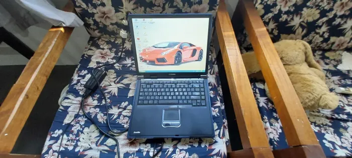 Notebook Toshiba Satellite - Relíquia