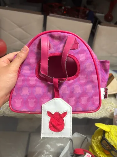 Bolsinha para transportar o furby