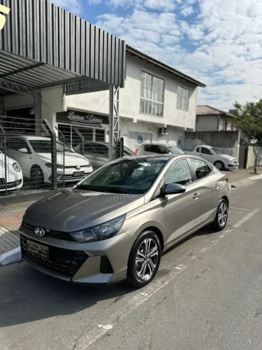 HB20s 1.0 turbo automático , abaixo da Fipe , aceita troca e financia , único dono 