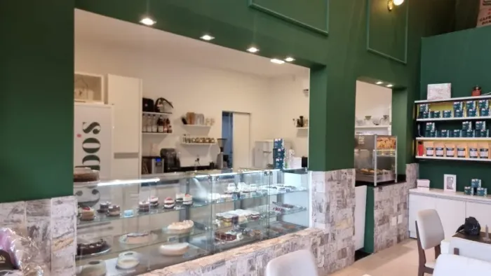 Cafeteria e Confeitaria Consolidada à Venda