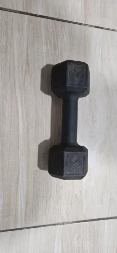 Halter Sextavado De Ferro Fundido - 9 Kg Preto
