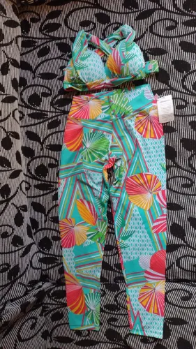 Conjunto Fitness Estampado Vibrante