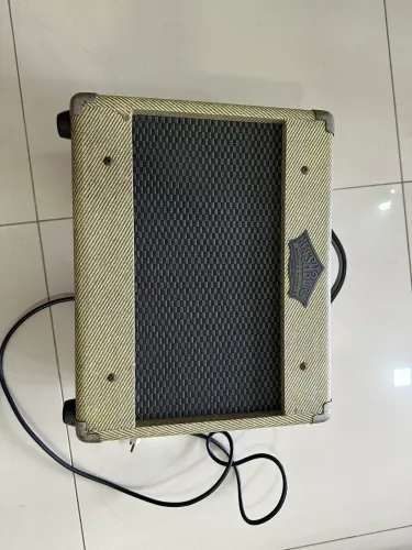 Amplificador Washburn VGA 15