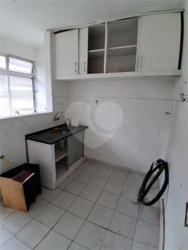 Apartamento com 2 quartos à venda em Embaré - SP