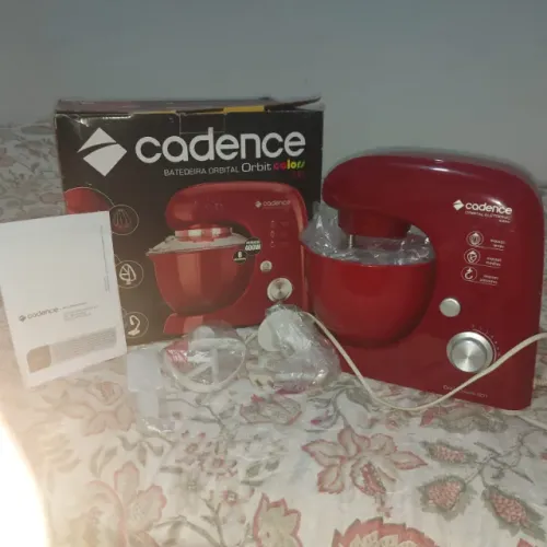 Batedeira Planetária Orbital Cadence Orbit Colors 501 400W Vermelha - Completa na Caixa