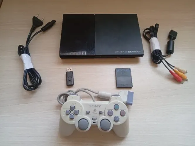 Playstation 2 DESTRAVADO com jogos na memória