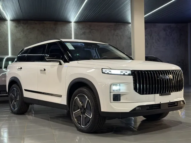 Jaecoo 7 / J7 Luxury 1.5 TB 16V AUT 5P (híbrido) 2026