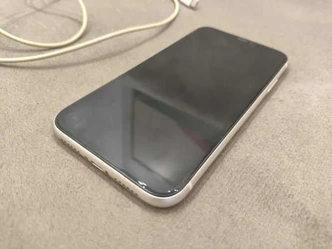 iPhone 11 64gb defeito