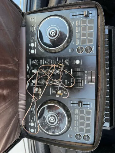 Vendo controladora DDJ 400