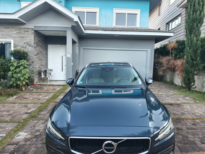 Volvo V60 T-5 Momentum 2.0 245cv 5P 2019