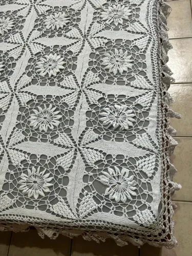 Colcha de crochê feita à mão, modelo exclusivo