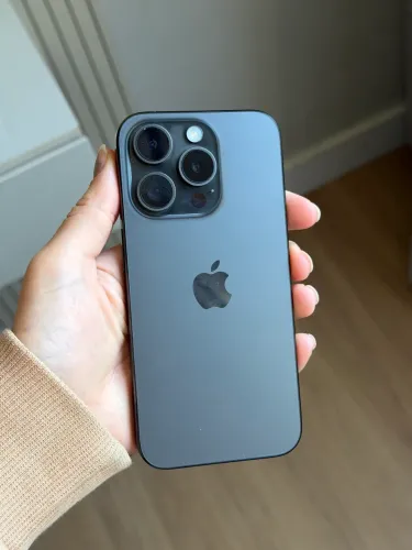 iPhone 15 Pro - 256gb