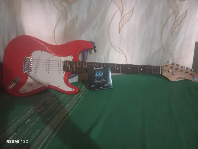 Guitarra Stratocaster