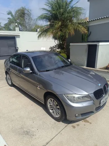 BMW 320I A 2010