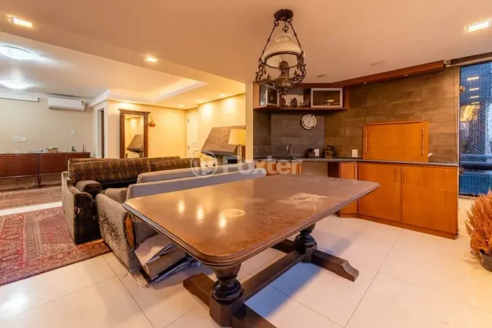 Imóvel para venda tem 135 metros quadrados com 3 quartos em Mont Serrat - Porto Alegre - R